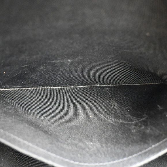 LOUIS VUITTON Reporter Dayton Shoulder Bag - Picture 10 of 16